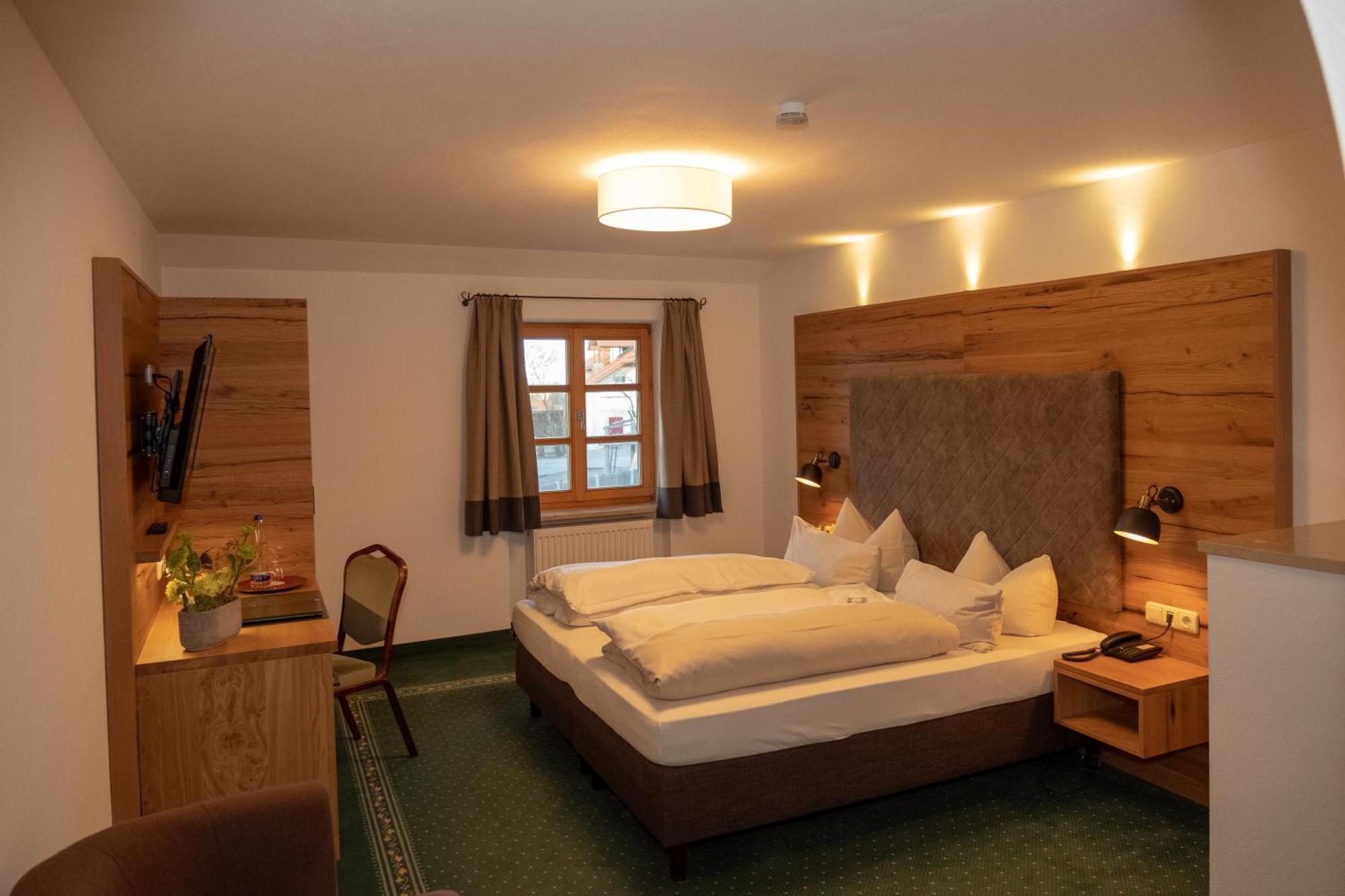 Der Obere Wirt Zum Queri Hotel Andechs Kültér fotó
